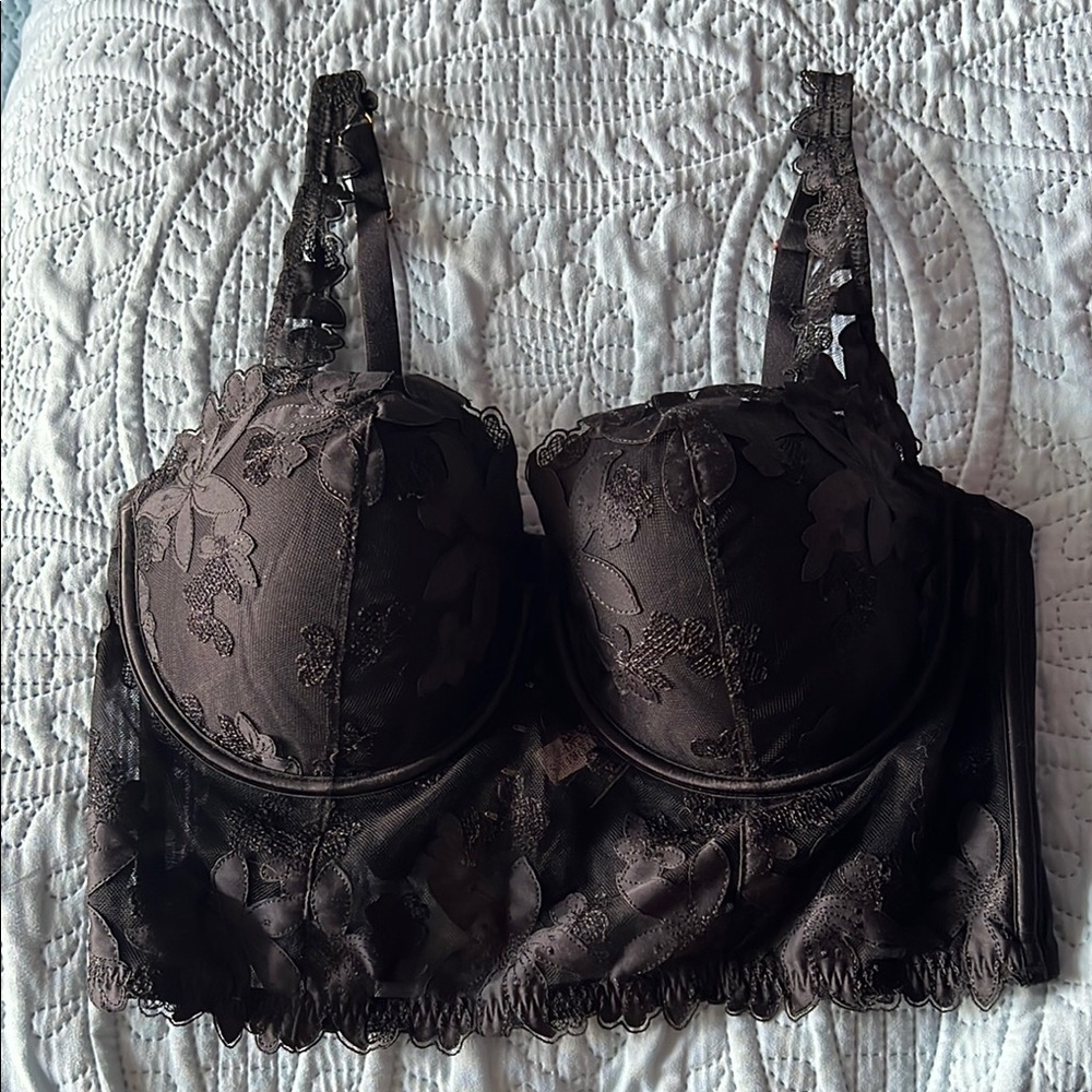 Victoria’s Secret Very Sexy lined balconet bra